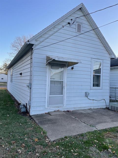 417 E Third St, Mount Vernon, IN 47620 photo 18