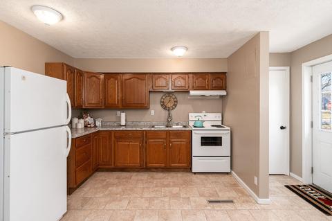 422 E Franklin St, Delphi, IN 46923 photo 16