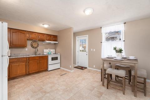 422 E Franklin St, Delphi, IN 46923 photo 14