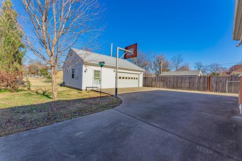 2074 E Walnut St, Evansville, IN 47714 photo 22