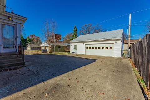 2074 E Walnut St, Evansville, IN 47714 photo 23