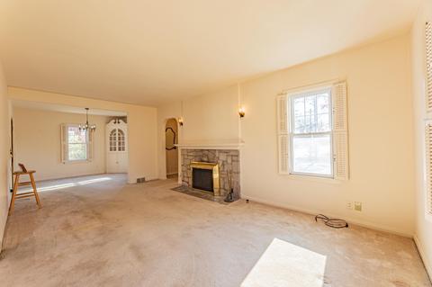 2074 E Walnut St, Evansville, IN 47714 photo 6