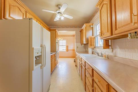 2074 E Walnut St, Evansville, IN 47714 photo 11