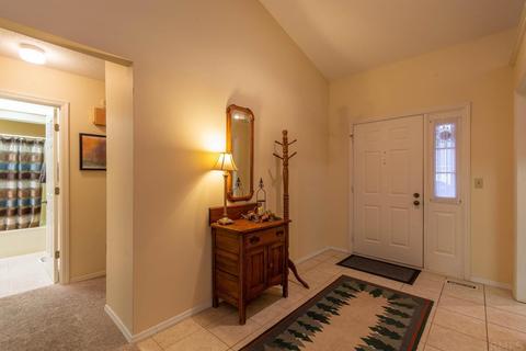 736 E Pepperridge Dr, Bloomington, IN 47401 photo 3