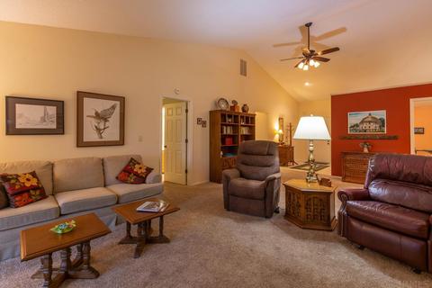 736 E Pepperridge Dr, Bloomington, IN 47401 photo 6