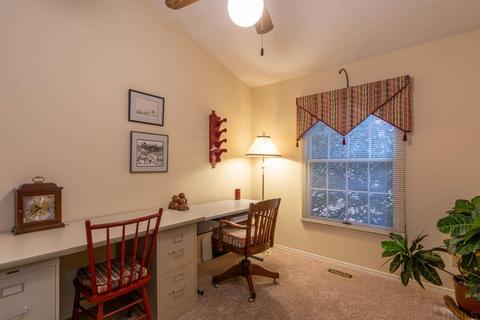 736 E Pepperridge Dr, Bloomington, IN 47401 photo 24