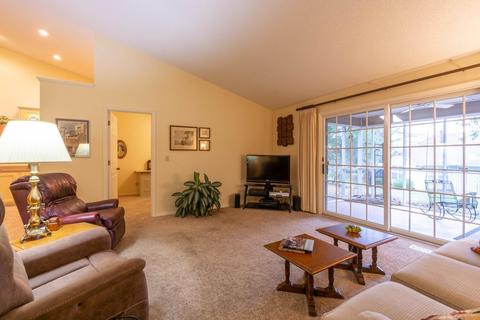 736 E Pepperridge Dr, Bloomington, IN 47401 photo 5