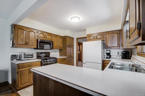 930 N 030 E, Lagrange, IN 46761 photo 4