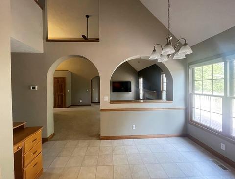 727 E Tracee Ct, Bloomington, IN 47401 photo 7