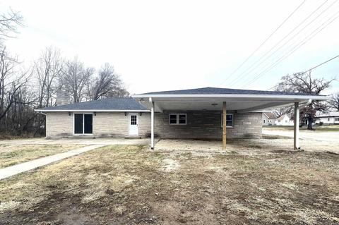 7866 E State St, Dugger, IN 47848 photo 1