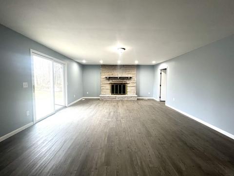 7866 E State St, Dugger, IN 47848 photo 2