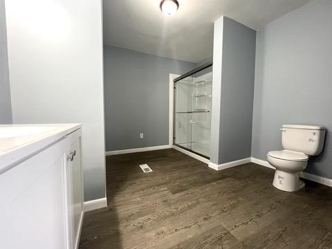 7866 E State St, Dugger, IN 47848 photo 11