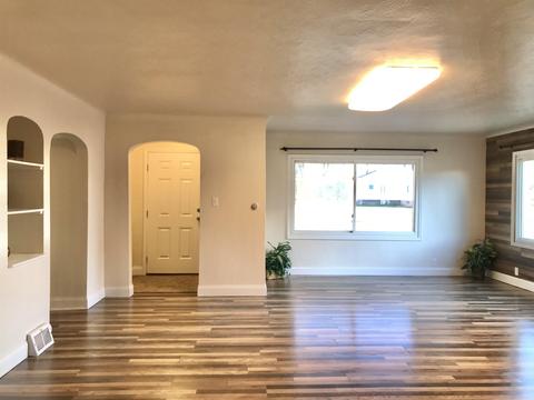 575 N Wayne St, Waterloo, IN 46793 photo 5