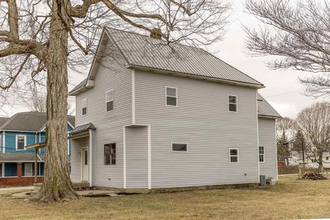 810 E State St, Albany, IN 47320 photo 4