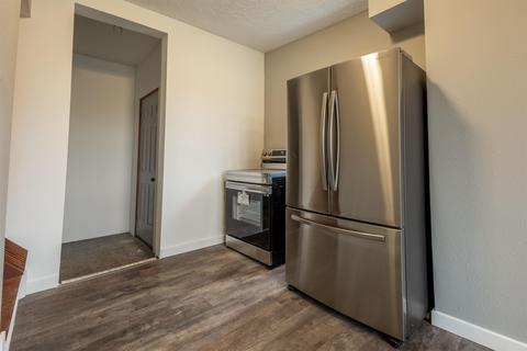 810 E State St, Albany, IN 47320 photo 17