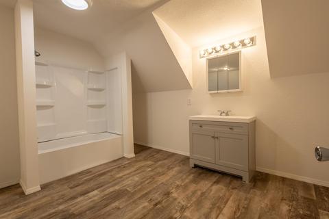 810 E State St, Albany, IN 47320 photo 19