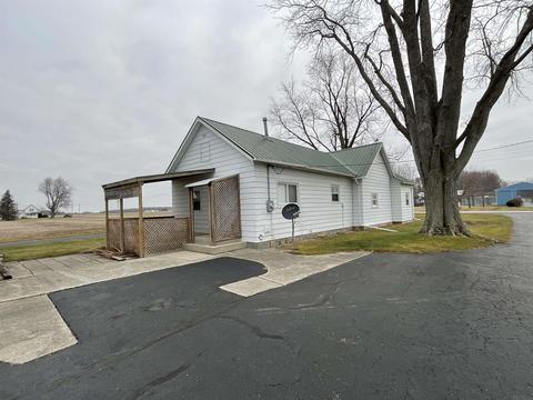 17132 Smith Rd, Yoder, IN 46798 photo 2
