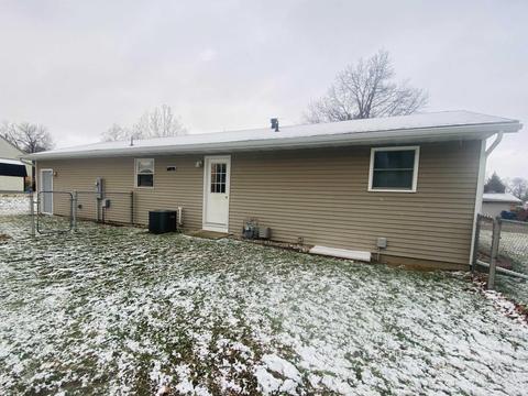 516 E Maple St, Bremen, IN 46506 photo 3