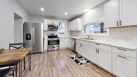 408 N High St, Lagrange, IN 46761 photo 2