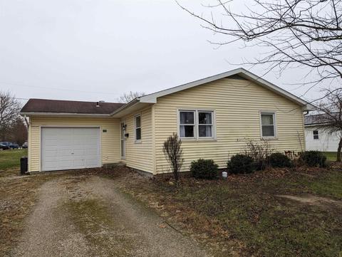 426 E Maple St, Berne, IN 46711 photo 1