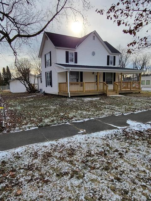 201 E Main St, Chalmers, IN 47929 photo 2