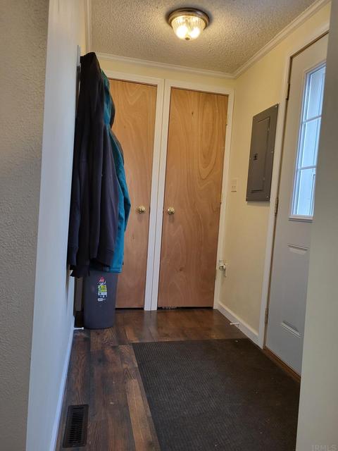 201 E Main St, Chalmers, IN 47929 photo 14