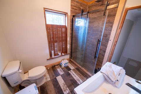 747 Starr Ln, Bedford, IN 47421 photo 11