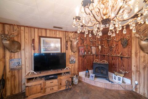 747 Starr Ln, Bedford, IN 47421 photo 4
