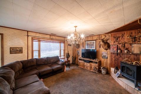 747 Starr Ln, Bedford, IN 47421 photo 3