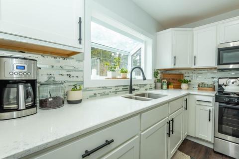 3911 E Morningside Dr, Bloomington, IN 47408 photo 9