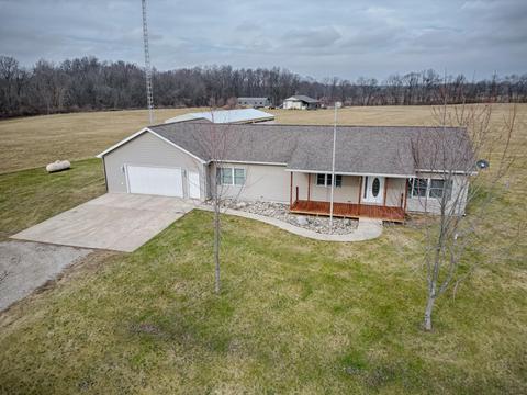 3225 E State Road 120, Howe, IN 46746 photo 1