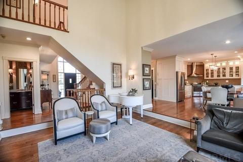 3930 E Stonegate Dr, Bloomington, IN 47401 photo 6