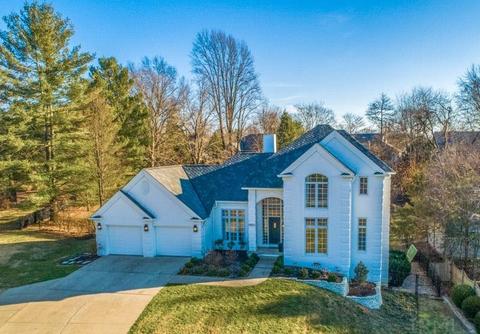 3930 E Stonegate Dr, Bloomington, IN 47401 photo 1