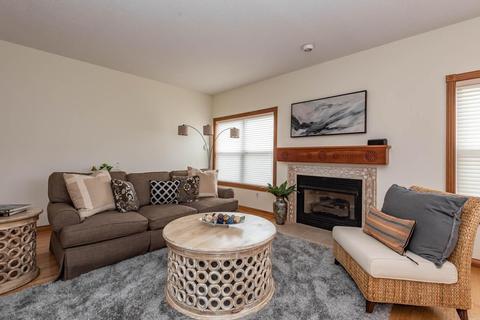 4420 E Bridgestone Dr, Bloomington, IN 47401 photo 4