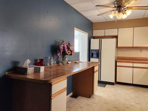 433 E Washington St, Dunkirk, IN 47336 photo 12