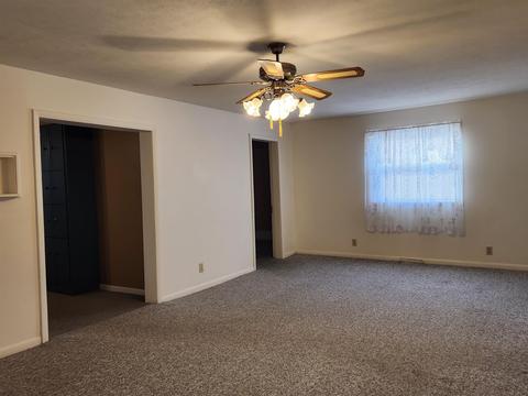 433 E Washington St, Dunkirk, IN 47336 photo 8