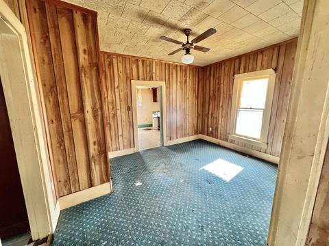 159 NW 3rd St, Linton, IN 47441 photo 8