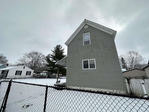 571 E 3rd St, Peru, IN 46970 photo 1