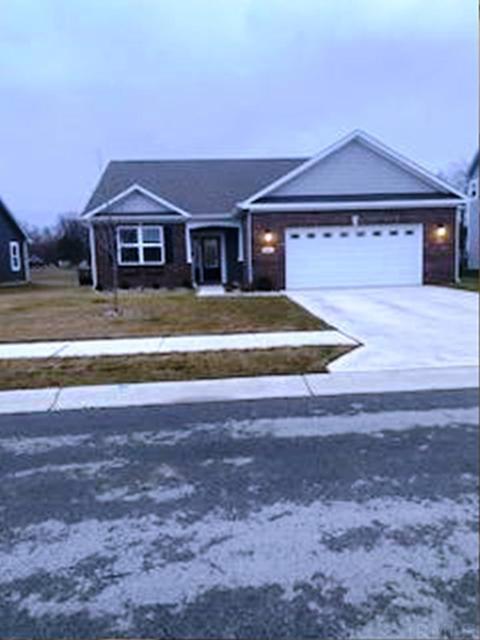 606 Donegal Dr, Pendleton, IN 46064 photo 1