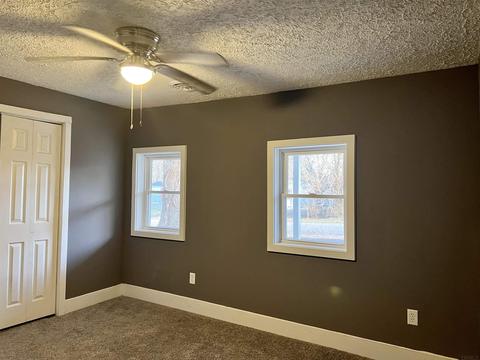 313 W Vine St, Mitchell, IN 47446 photo 10