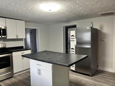 313 W Vine St, Mitchell, IN 47446 photo 7