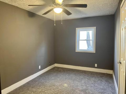 313 W Vine St, Mitchell, IN 47446 photo 13