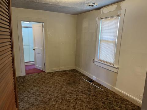 201 Dewey Ave, Washington, IN 47501 photo 8