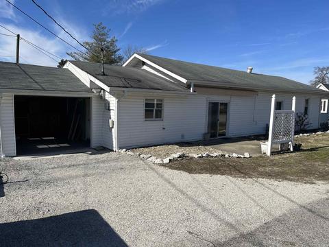 201 Dewey Ave, Washington, IN 47501 photo 6