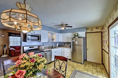 22224 Hanover Dr, Bristol, IN 46507 photo 14