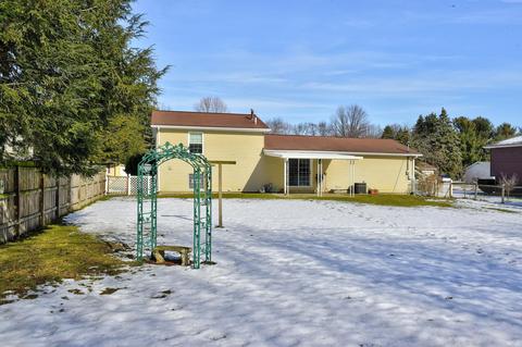 22224 Hanover Dr, Bristol, IN 46507 photo 6