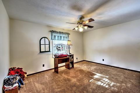 22224 Hanover Dr, Bristol, IN 46507 photo 25