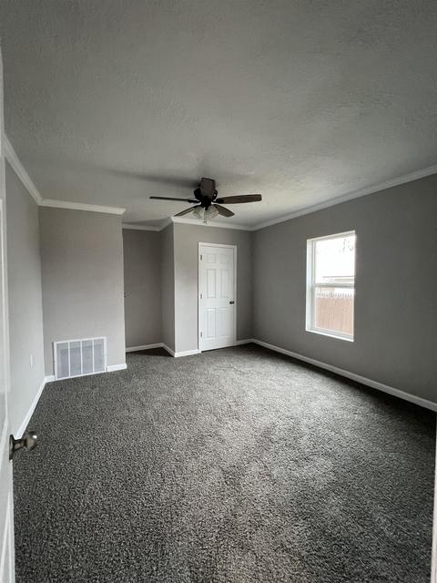 712 W Curry St, Mitchell, IN 47446 photo 4