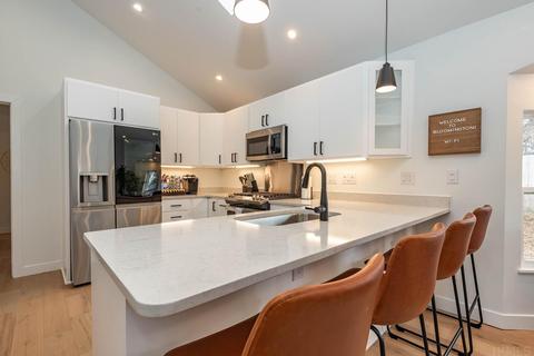 1025 E Thornton Dr, Bloomington, IN 47401 photo 6
