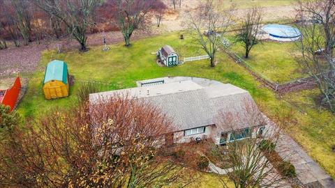 9814 E Baseline Rd, Avilla, IN 46710 photo 2